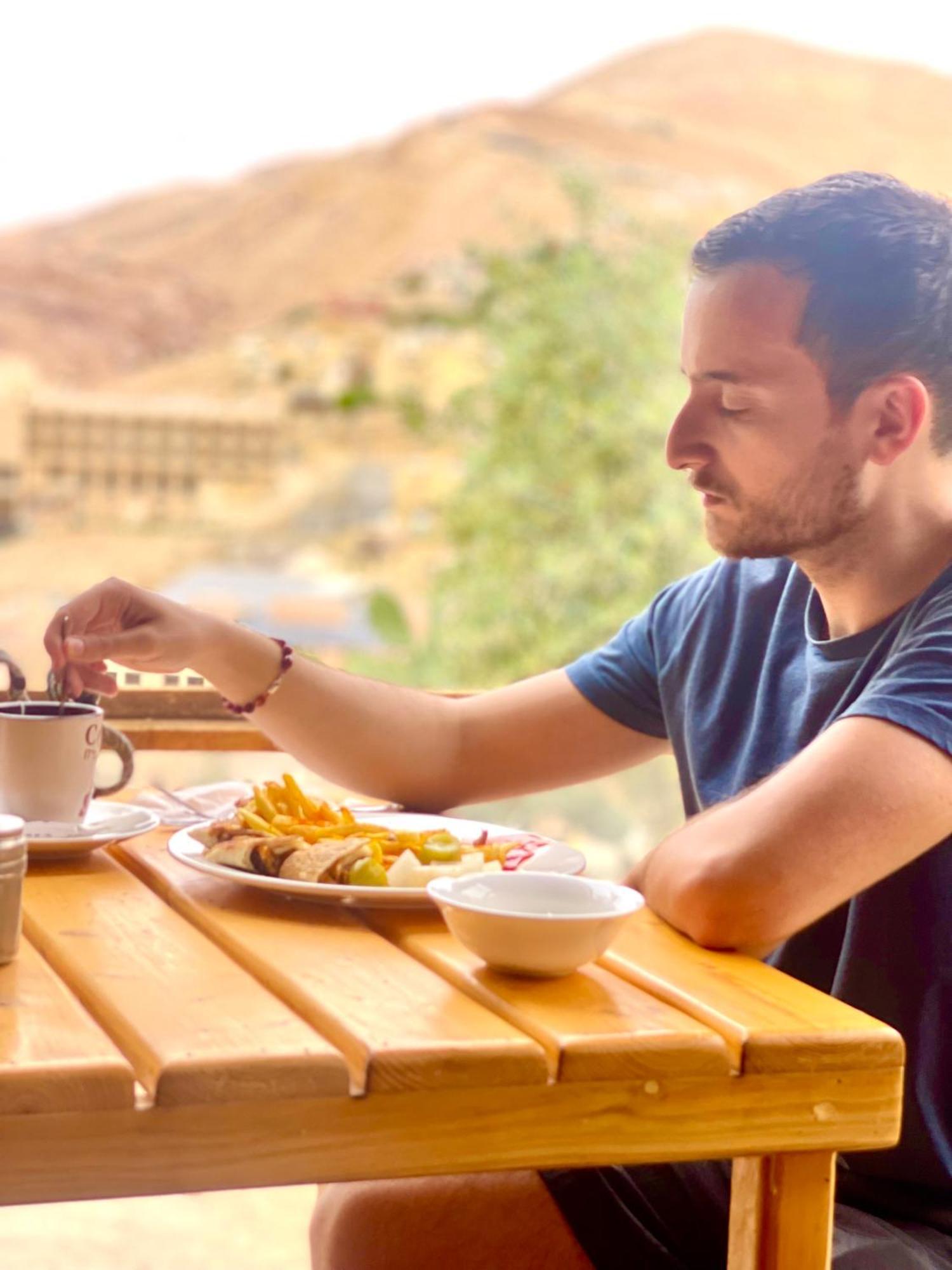 Roadhouse - Petra Hotel Wadi Musa Exterior photo